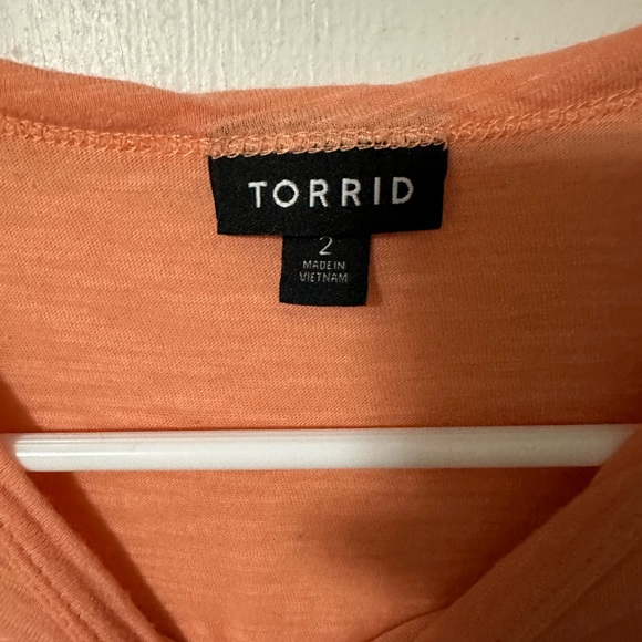 Orange tee - Picture 2 of 3